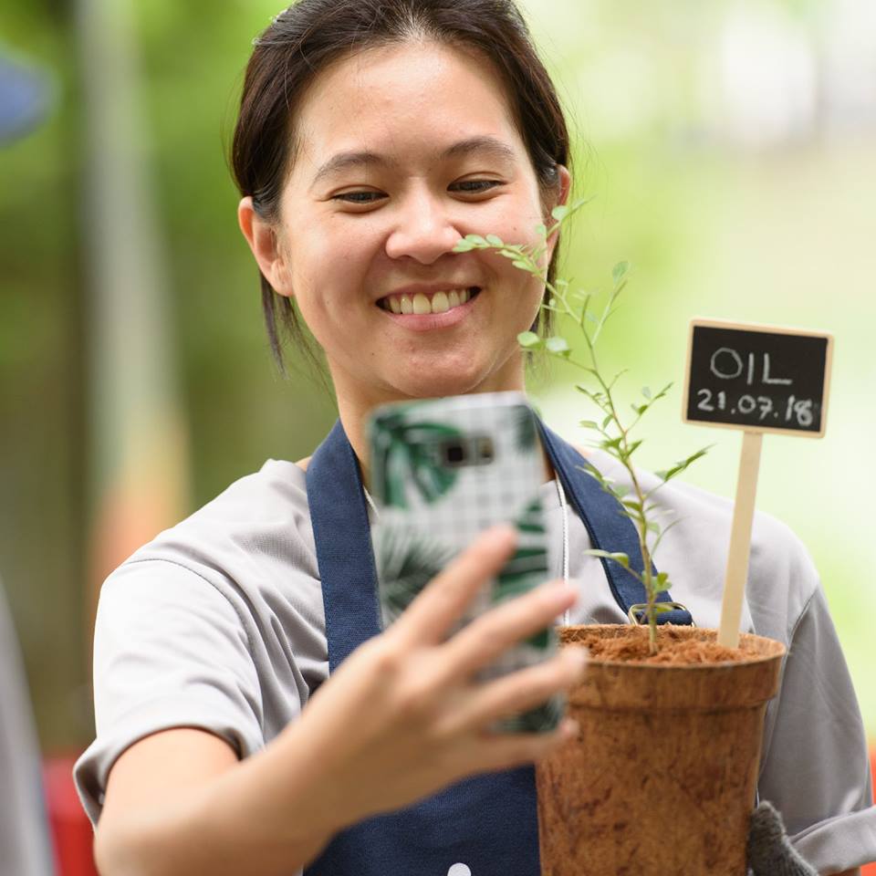 non plastic flower pots